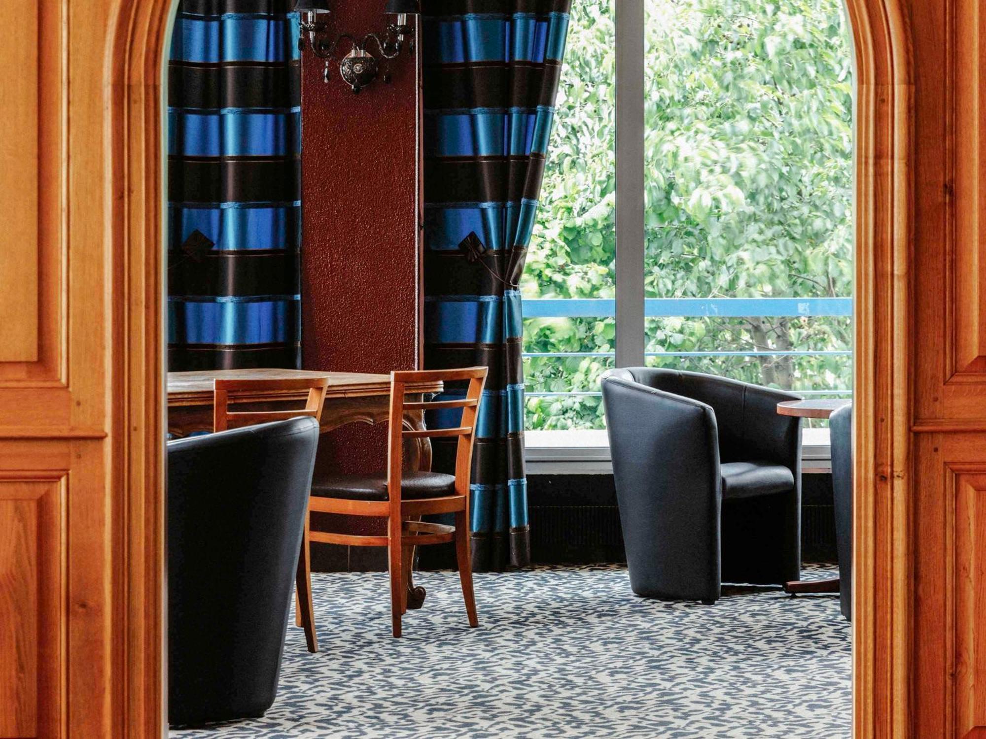 Mercure Nevers Pont De Loire Exterior photo